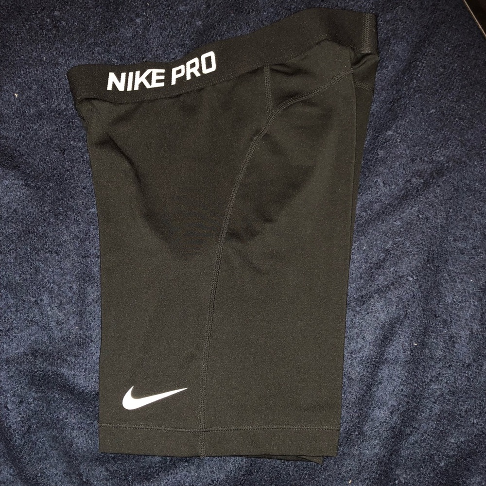 NIKE PRO SHORTS